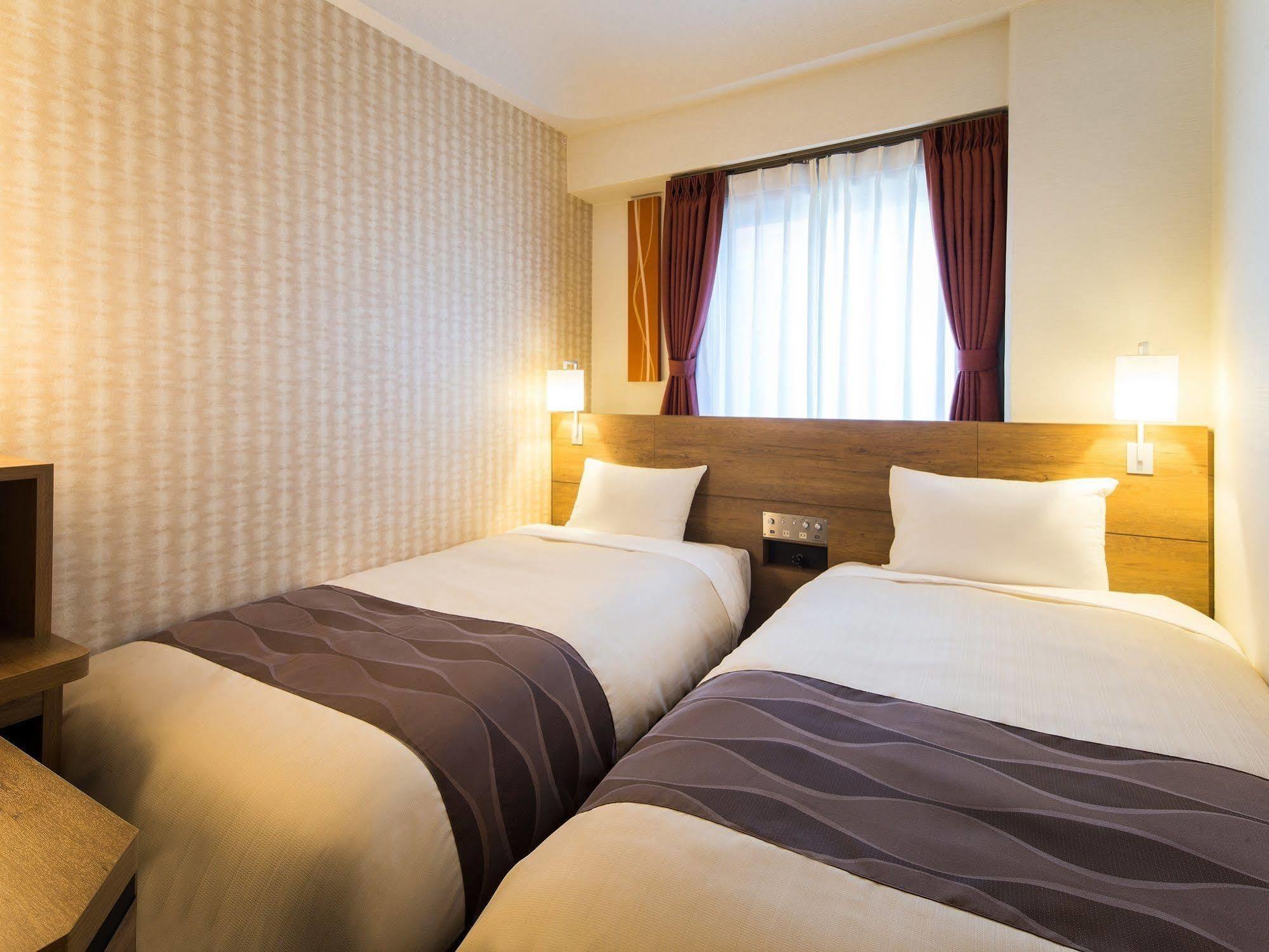 Osaka Umeda Os Hotel Zewnętrze zdjęcie